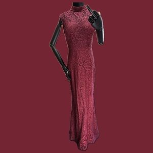 VINTAGE Betsy & Adam // Floor Length Floral Gown // Maroon // Size 6